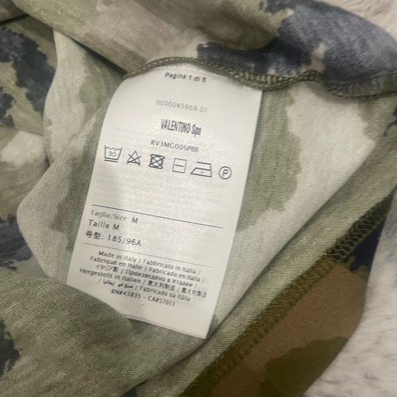 Valentino Garavani Men's Camo Camouflage Logo T-shirt Sz M - Picture 8 of 8